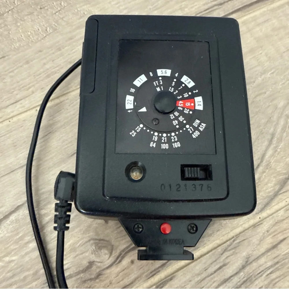 VIVITAR Auto 215 Shoe Mount Flash UNTESTED
